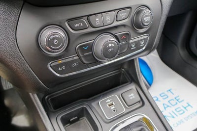 2019 Jeep Cherokee Altitude