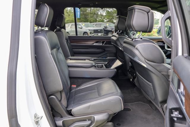 2023 Jeep Grand Wagoneer Series II