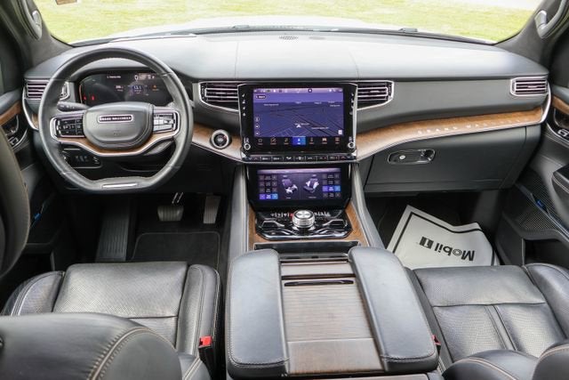 2023 Jeep Grand Wagoneer Series II