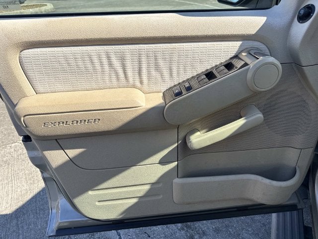 2006 Ford Explorer XLT