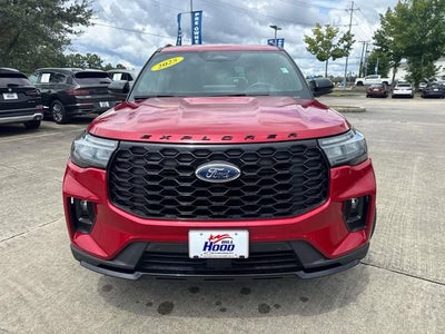 2025 Ford Explorer ST-Line