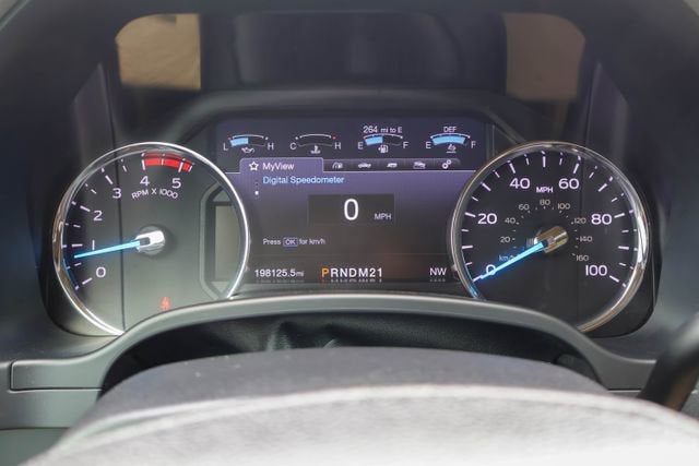2017 Ford Super Duty F-250 SRW Lariat