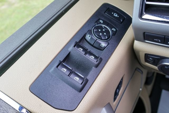 2017 Ford Super Duty F-250 SRW Lariat