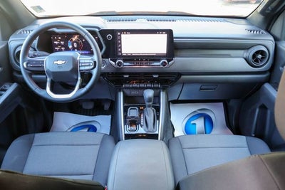 2025 Chevrolet Colorado WT/LT