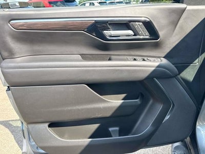 2025 Chevrolet Suburban Z71