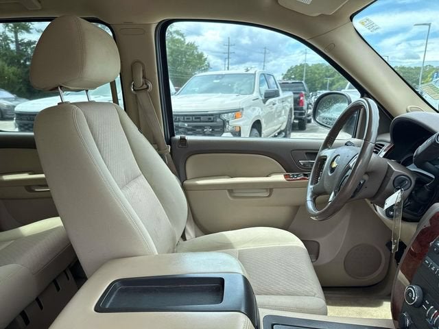 2011 Chevrolet Suburban LS
