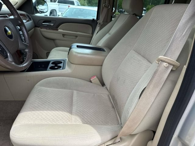 2011 Chevrolet Suburban LS