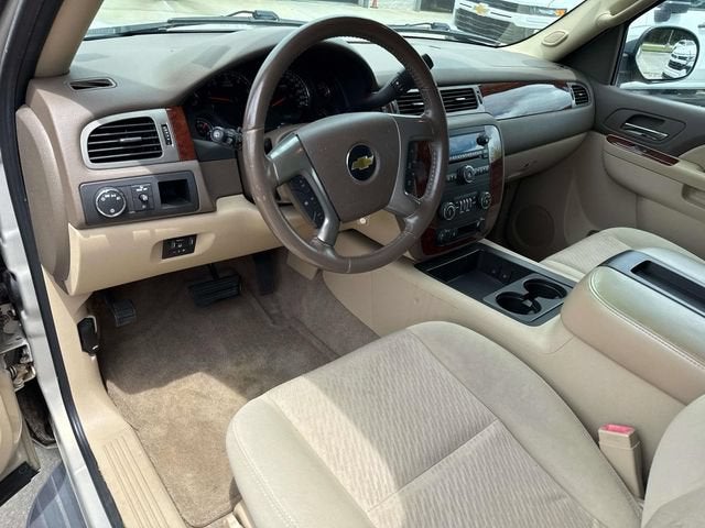 2011 Chevrolet Suburban LS
