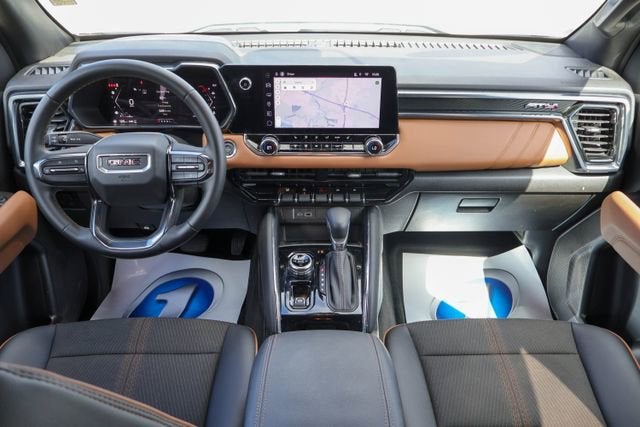 2025 GMC Canyon AT4