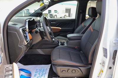 2025 GMC Canyon AT4