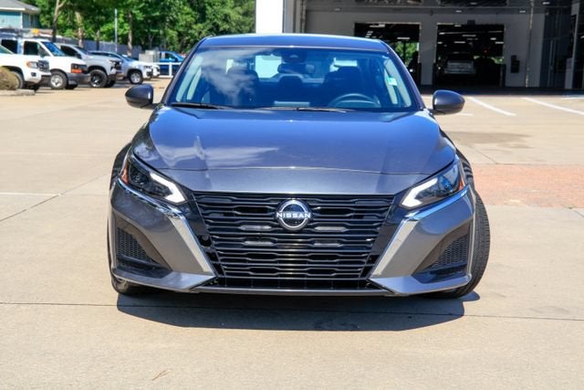 2025 Nissan Altima SV - Photo 23