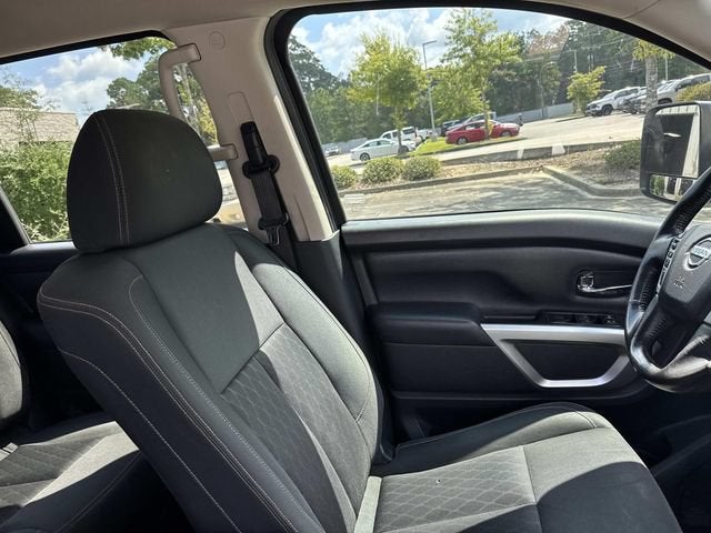 2018 Nissan Titan SV