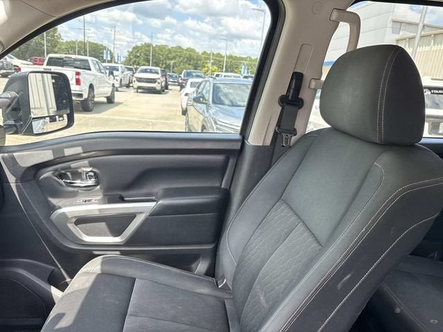 2018 Nissan Titan SV