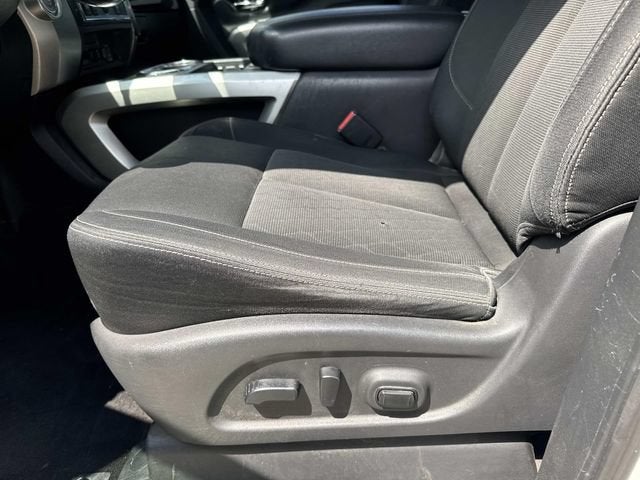 2018 Nissan Titan SV