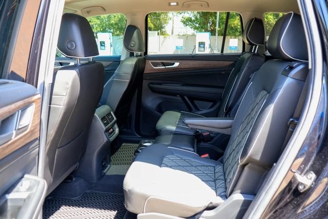2024 Volkswagen Atlas 2.0T SEL Premium R-Line