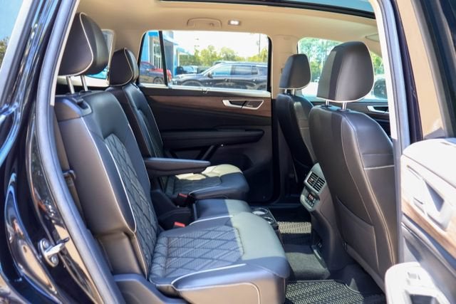 2024 Volkswagen Atlas 2.0T SEL Premium R-Line