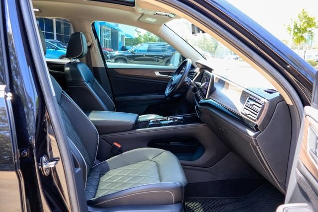 2024 Volkswagen Atlas 2.0T SEL Premium R-Line