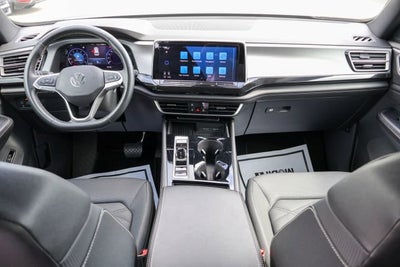 2025 Volkswagen Atlas Cross Sport 2.0T SE w/Technology