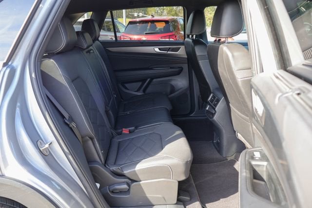 2024 Volkswagen Atlas Cross Sport 2.0T SE w/Technology