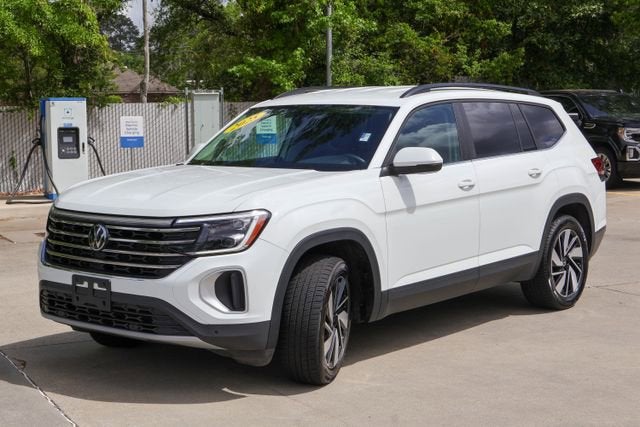 2025 Volkswagen Atlas 2.0T SE w/Technology