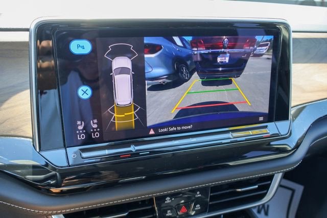 2025 Volkswagen Atlas 2.0T SE w/Technology