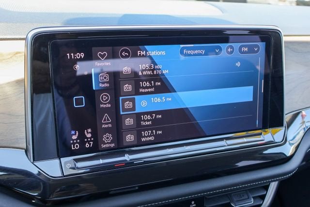 2025 Volkswagen Atlas 2.0T SE w/Technology