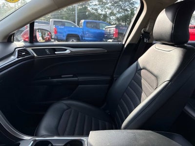 2017 Ford Fusion SE