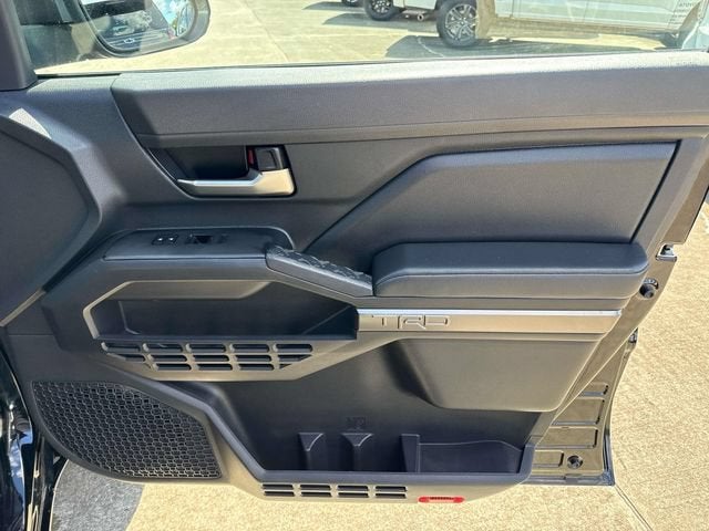 2025 Toyota Tacoma 4WD SR
