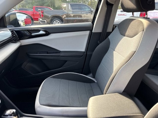 2025 Volkswagen Taos S