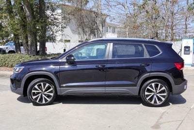 2024 Volkswagen Taos SE
