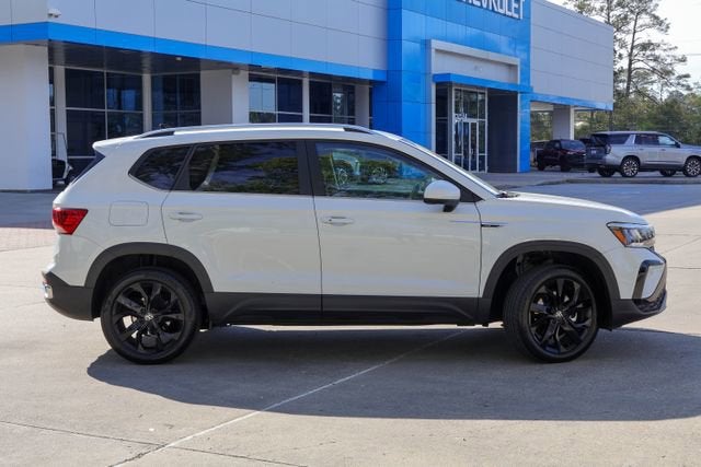 2024 Volkswagen Taos SE