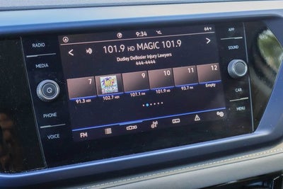 2024 Volkswagen Taos SE