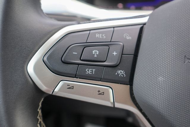 2025 Volkswagen Taos SE