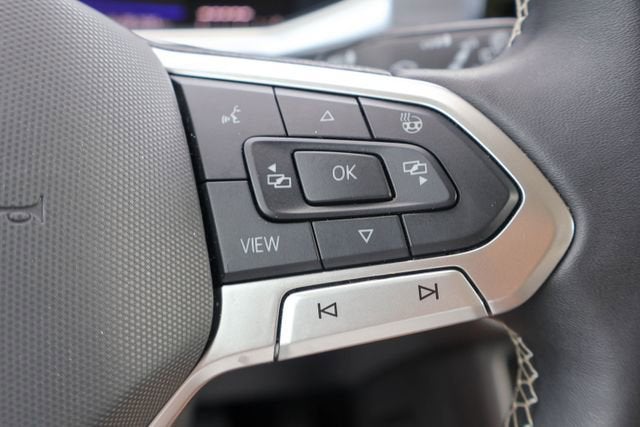 2025 Volkswagen Taos SE