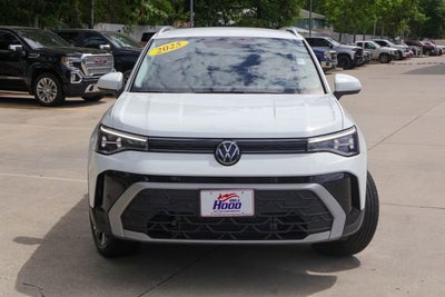 2025 Volkswagen Taos SE