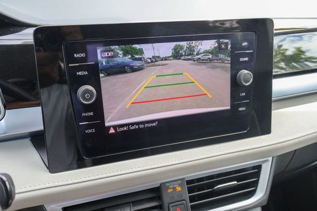 2025 Volkswagen Taos SE