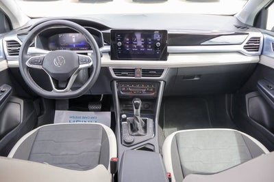 2025 Volkswagen Taos SE