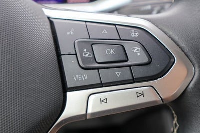 2025 Volkswagen Taos SE