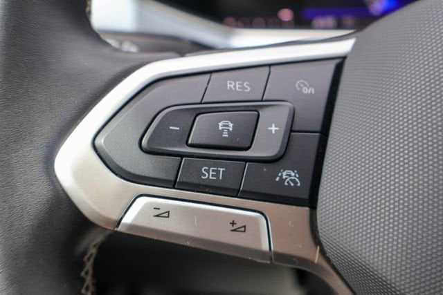 2025 Volkswagen Taos SE