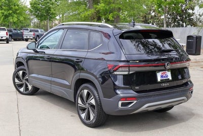 2025 Volkswagen Taos SE