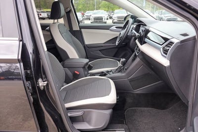 2025 Volkswagen Taos SE