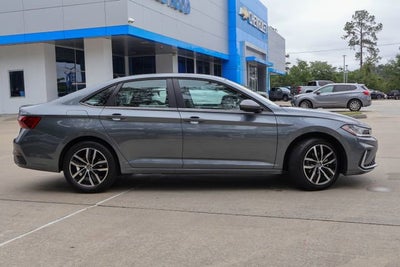 2025 Volkswagen Jetta SE