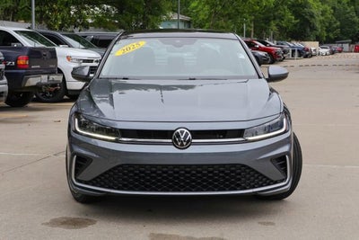 2025 Volkswagen Jetta SE