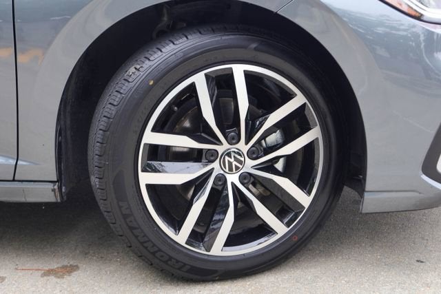 2025 Volkswagen Jetta SE - Photo 28