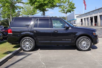 2015 Lincoln Navigator Base