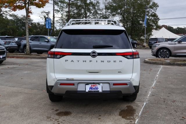 2024 Nissan Pathfinder SL