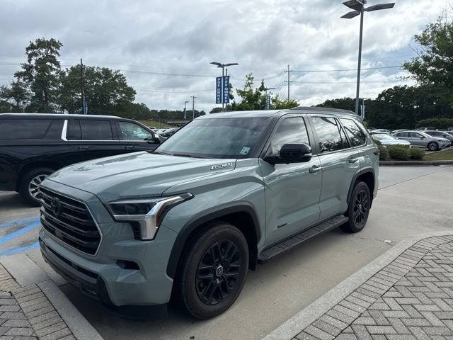 2024 Toyota Sequoia SR5