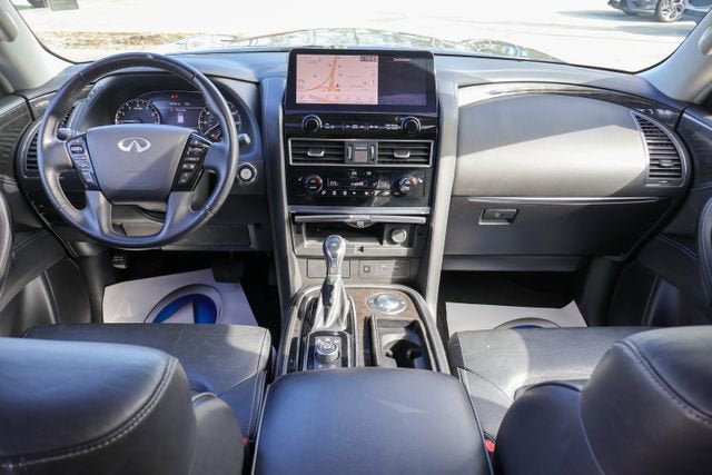 2024 INFINITI QX80 LUXE