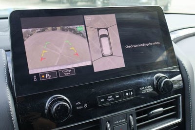 2024 INFINITI QX80 LUXE