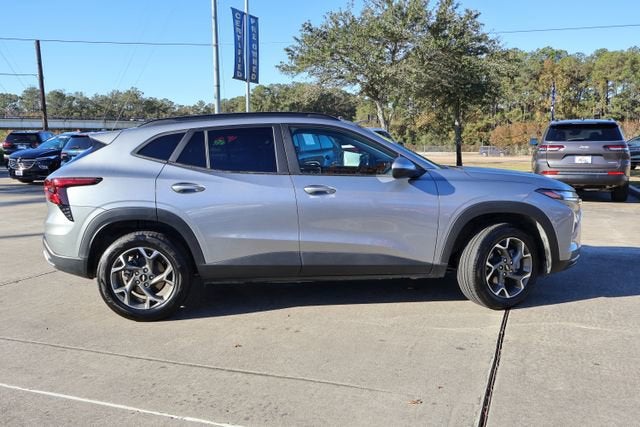 2025 Chevrolet Trax LT